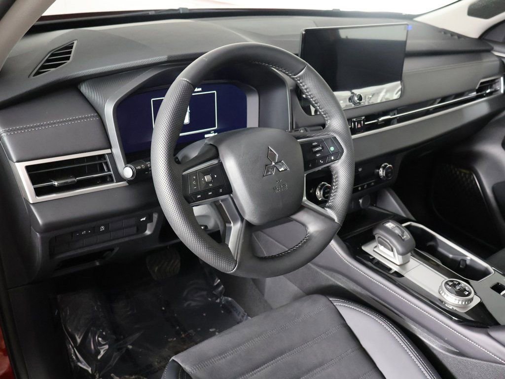 New 2026 Mitsubishi Outlander SE image 32