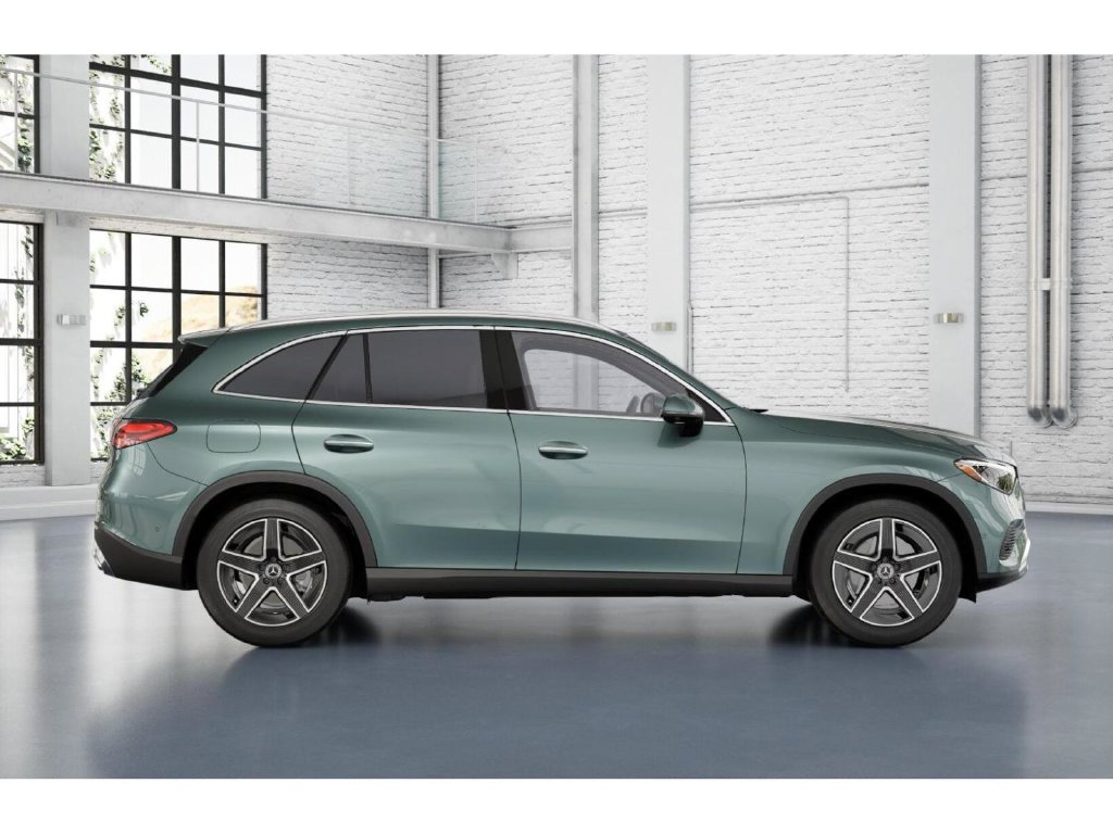 New 2027 Mercedes-Benz GLC 300 4MATIC image 2