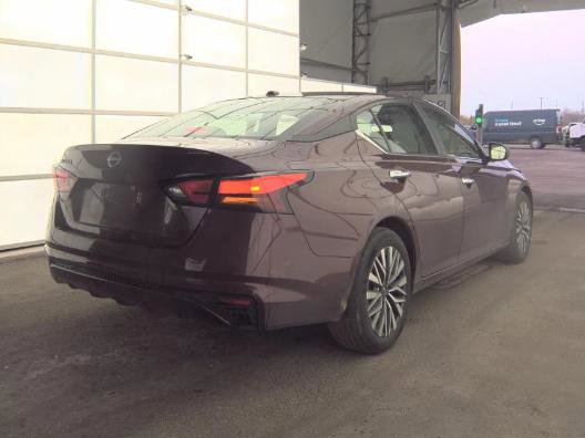 Certified 2025 Nissan Altima 2.5 SV FWD image 3