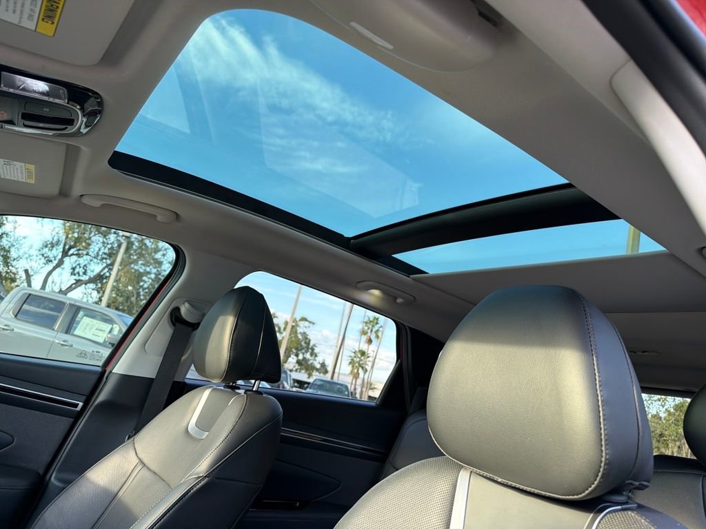 Used 2022 Hyundai Tucson Limited image 17