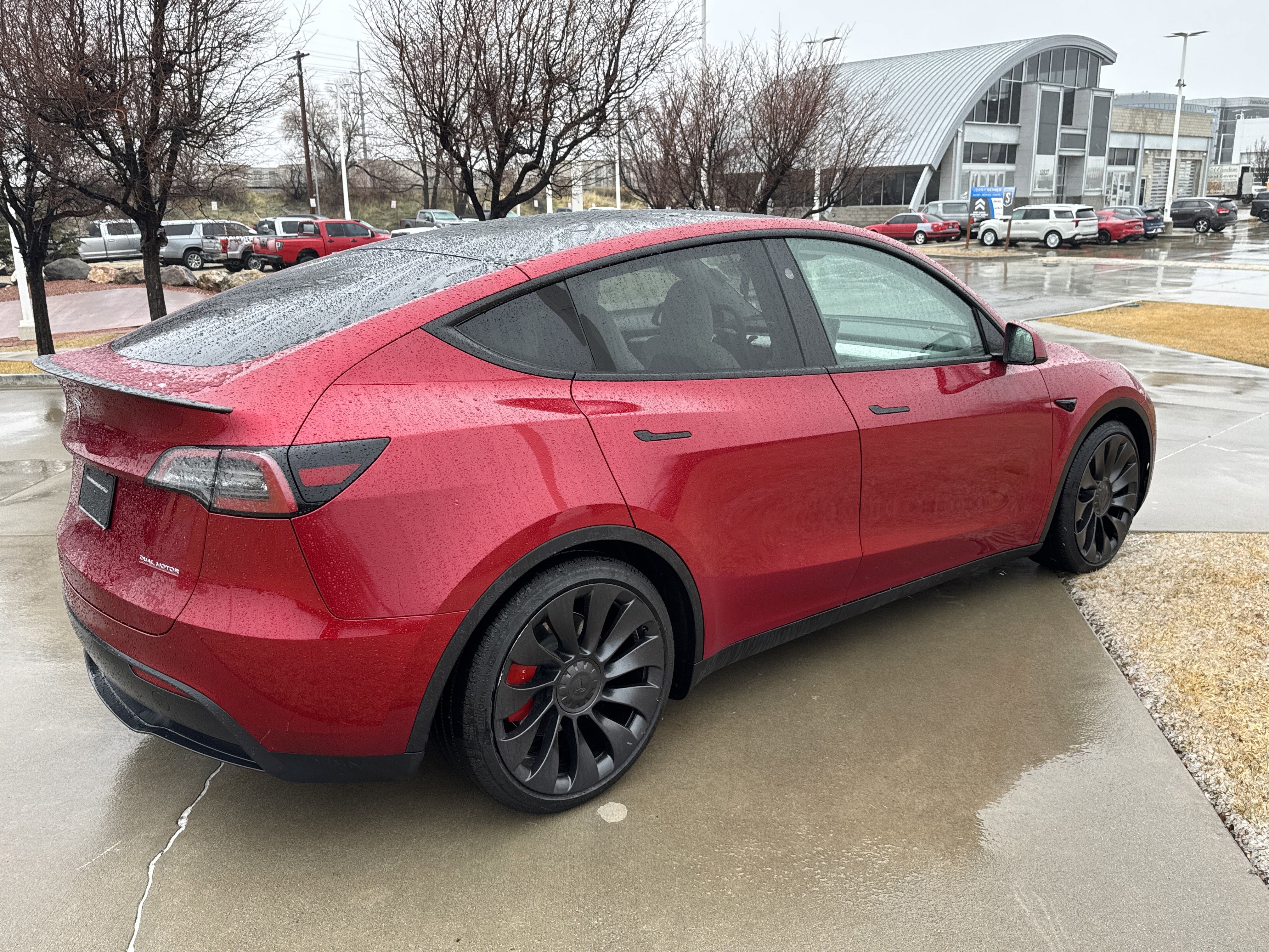 Used 2024 Tesla Model Y Performance image 5
