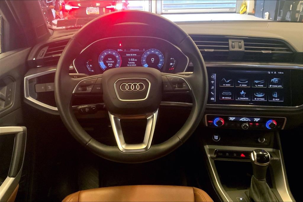 Certified 2024 Audi Q3 2.0T Premium image 5