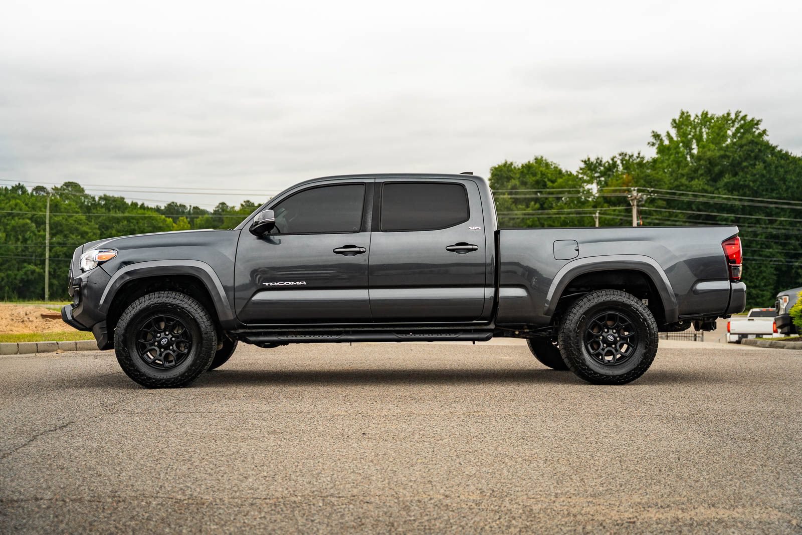 Used 2022 Toyota Tacoma SR5 w/ Technology Package RWD image 4