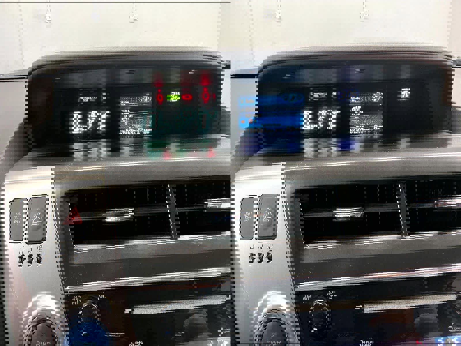 Used 2015 Toyota Prius V Four image 8