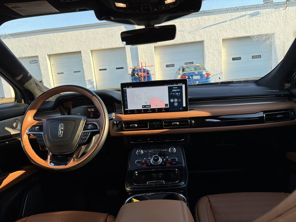 Certified 2022 Lincoln Nautilus Black Label image 18