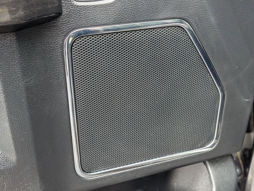 Used 2019 Ford F150 Platinum w/ Equipment Group 701A Luxury image 27