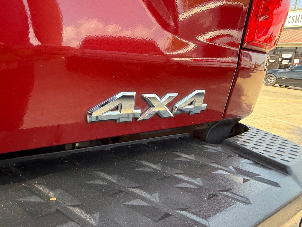 Used 2018 Nissan Titan Platinum Reserve w/ Platinum Utility Package AWD/4WD image 12