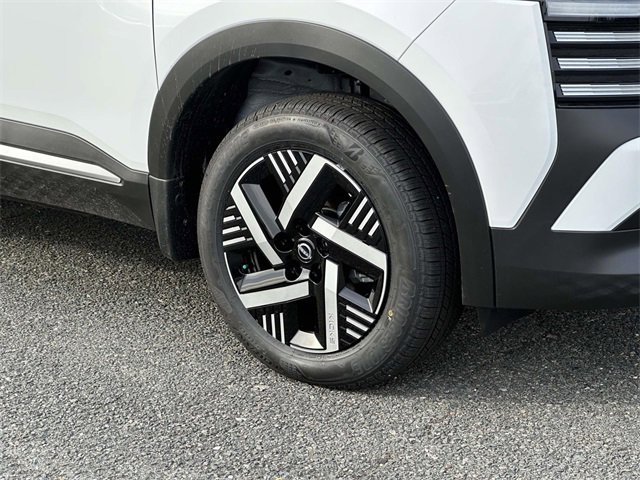 New 2026 Nissan Kicks SV w/ Cold Weather Package image 7