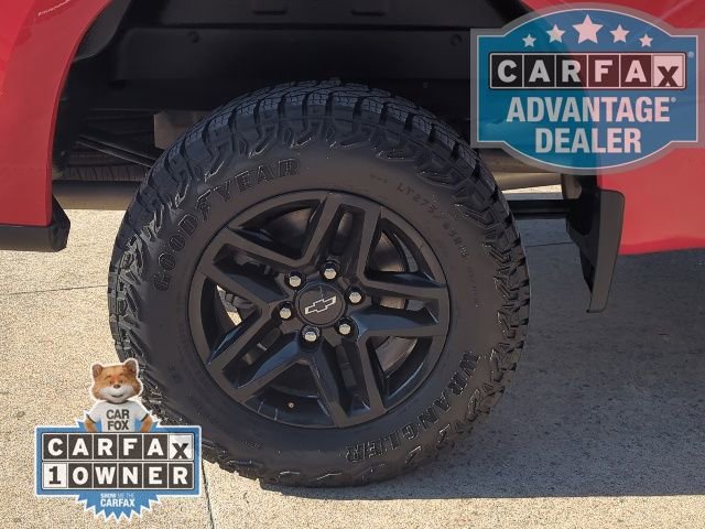 Certified 2024 Chevrolet Silverado 1500 Custom Trail Boss w/ LPO, Dark Essentials Package image 4