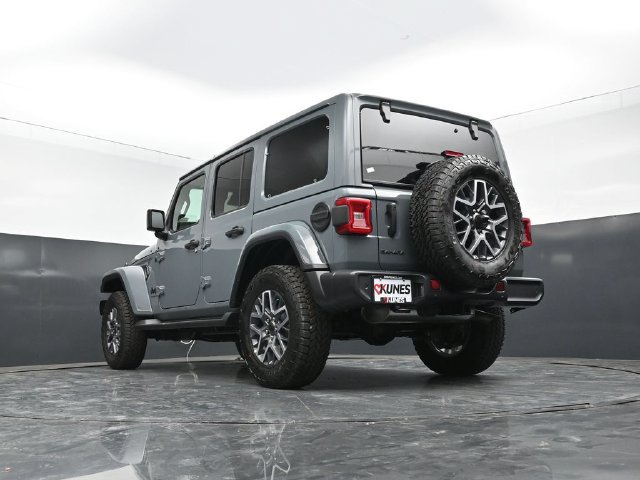 New 2026 Jeep Wrangler Unlimited Sahara AWD/4WD image 55