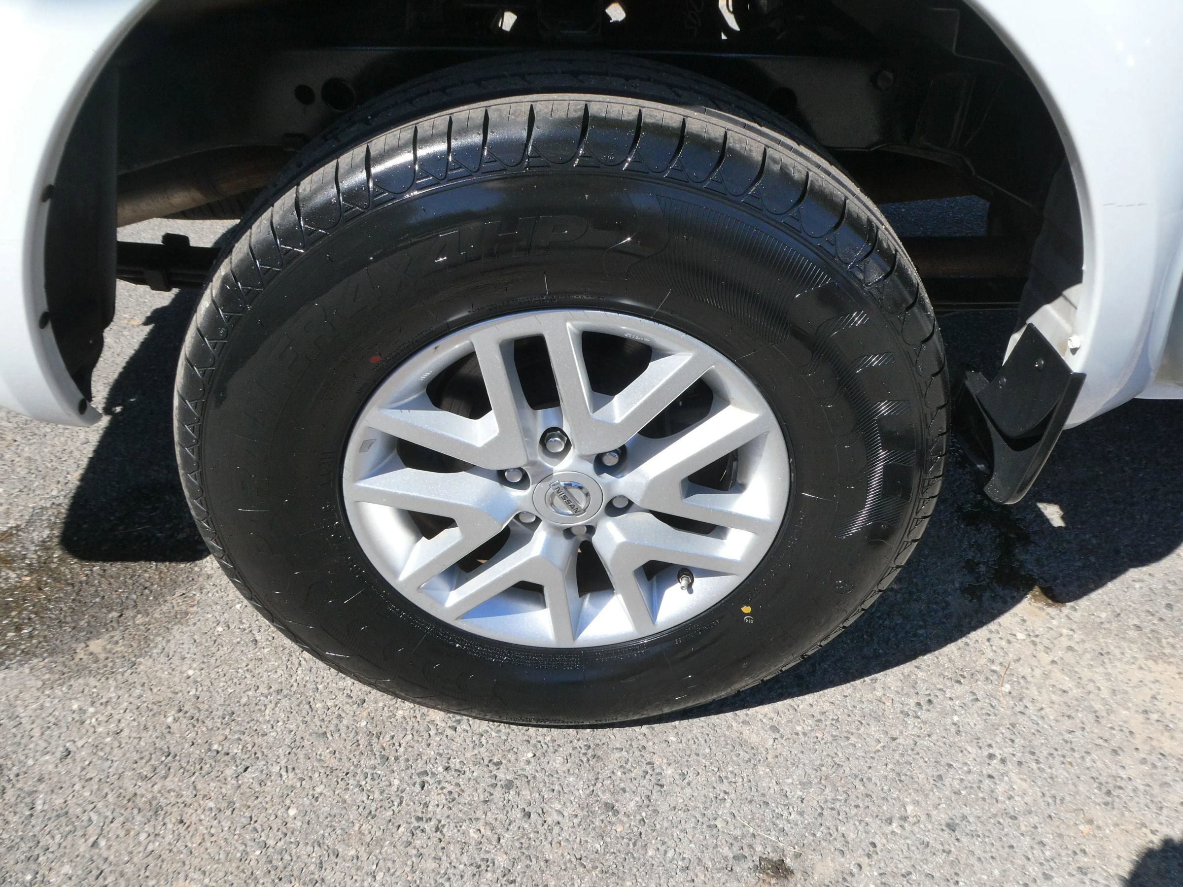 Used 2018 Nissan Frontier SV RWD image 29