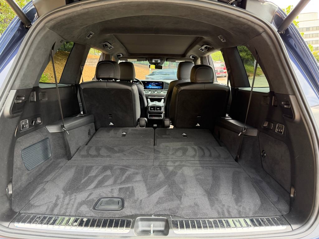 Used 2024 Mercedes-Benz GLS 63 AMG 4MATIC image 47