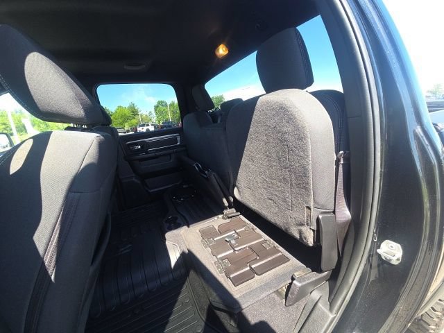 Used 2022 RAM 1500 Warlock AWD/4WD image 13