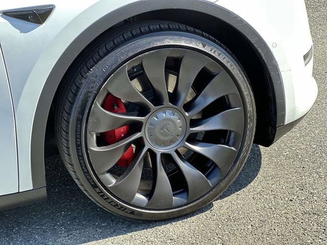Used 2022 Tesla Model Y Performance image 8