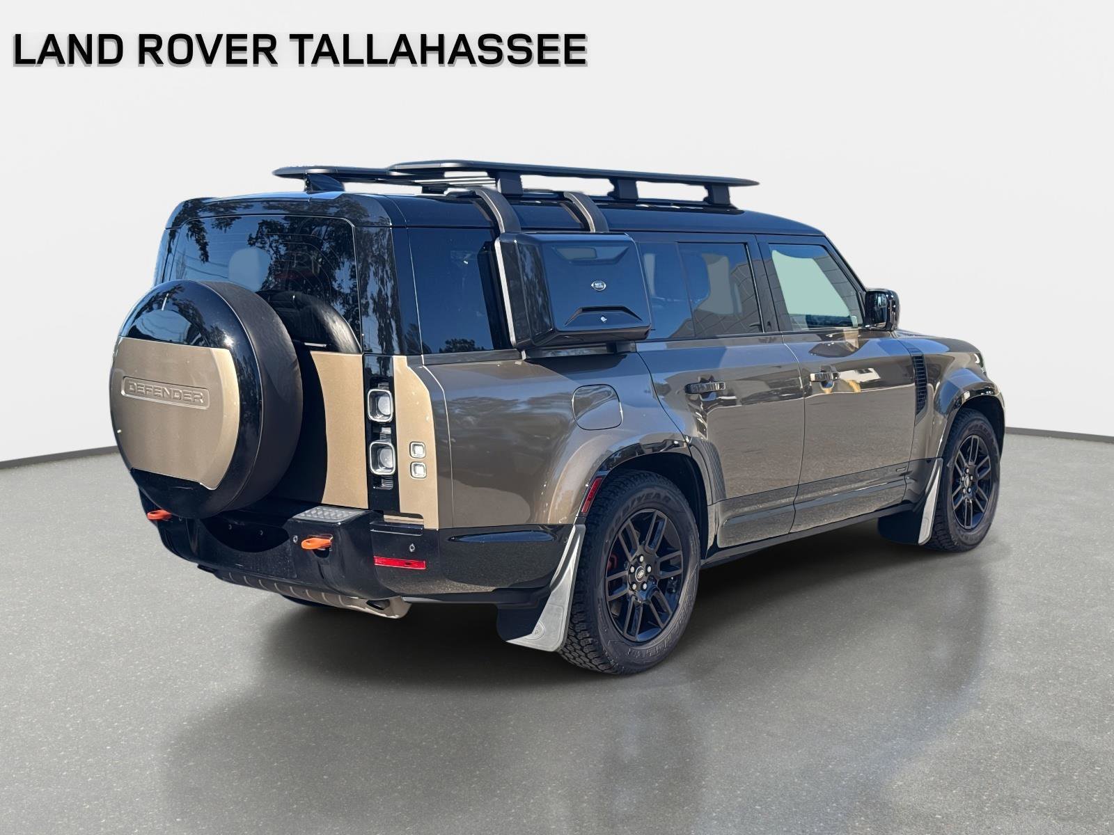 Used 2024 Land Rover Defender 130 X image 5