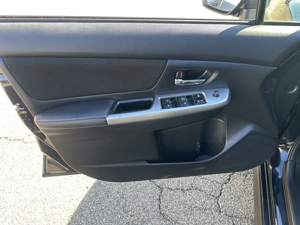 Used 2017 Subaru Crosstrek 2.0i Premium image 8