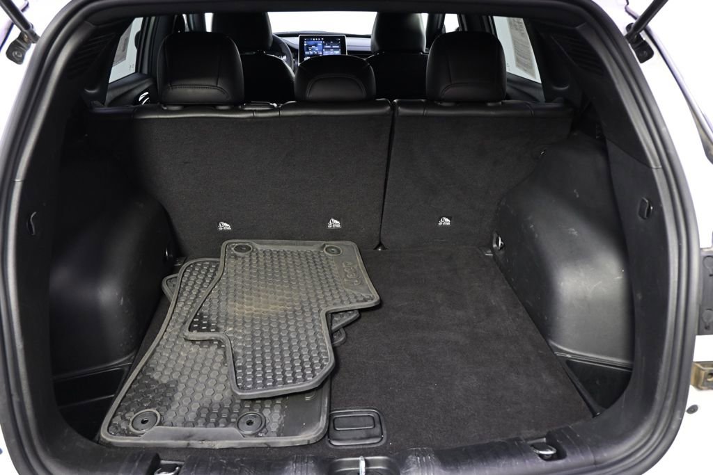 Used 2025 Jeep Compass Trailhawk image 19