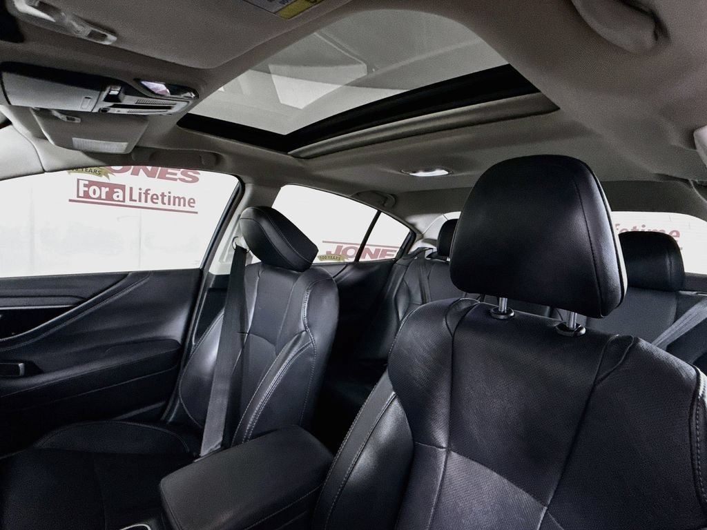 Used 2024 Subaru Legacy Limited AWD/4WD image 11