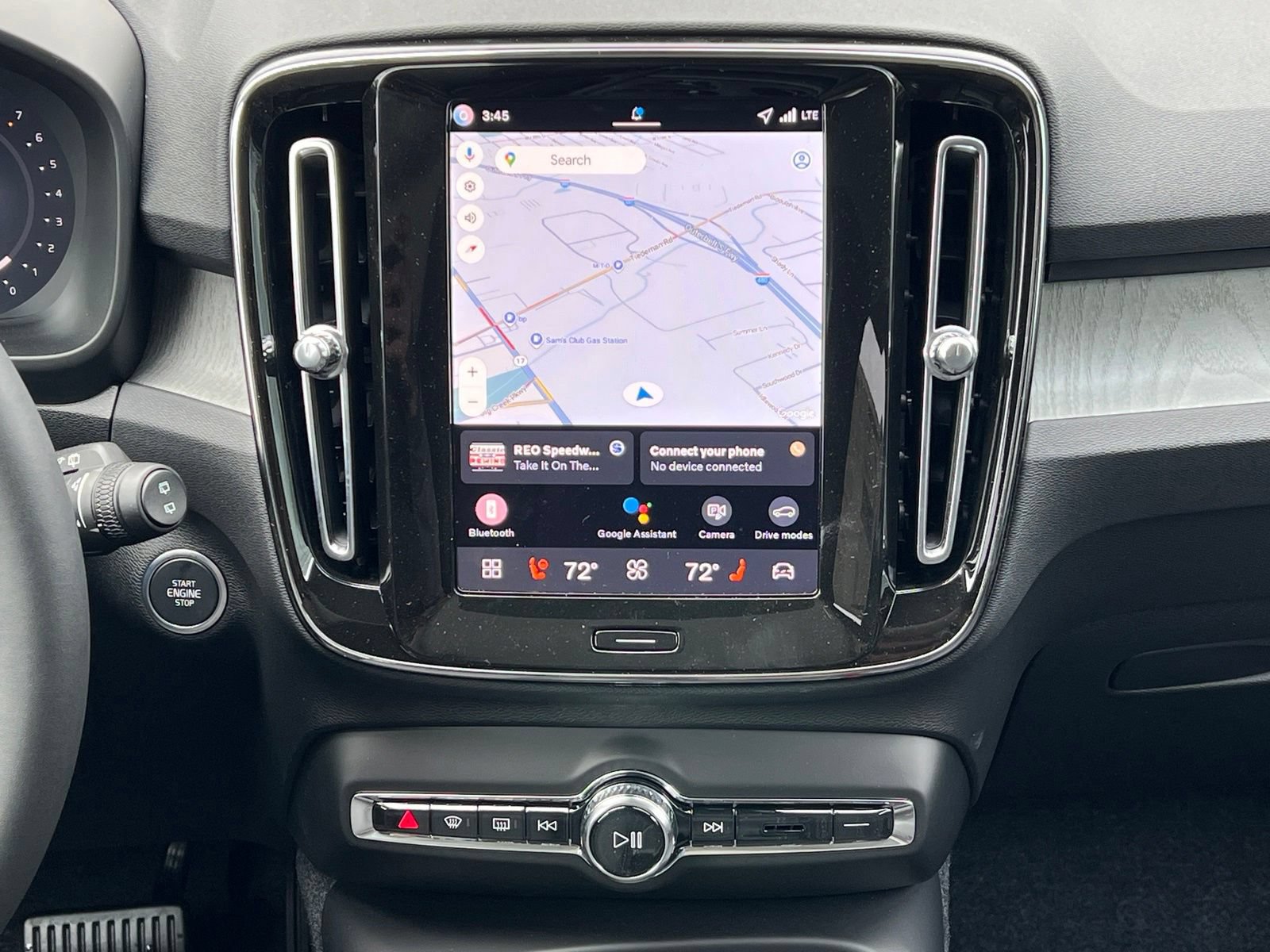 New 2026 Volvo XC40 B5 Plus w/ Protection Package Premier AWD/4WD image 21
