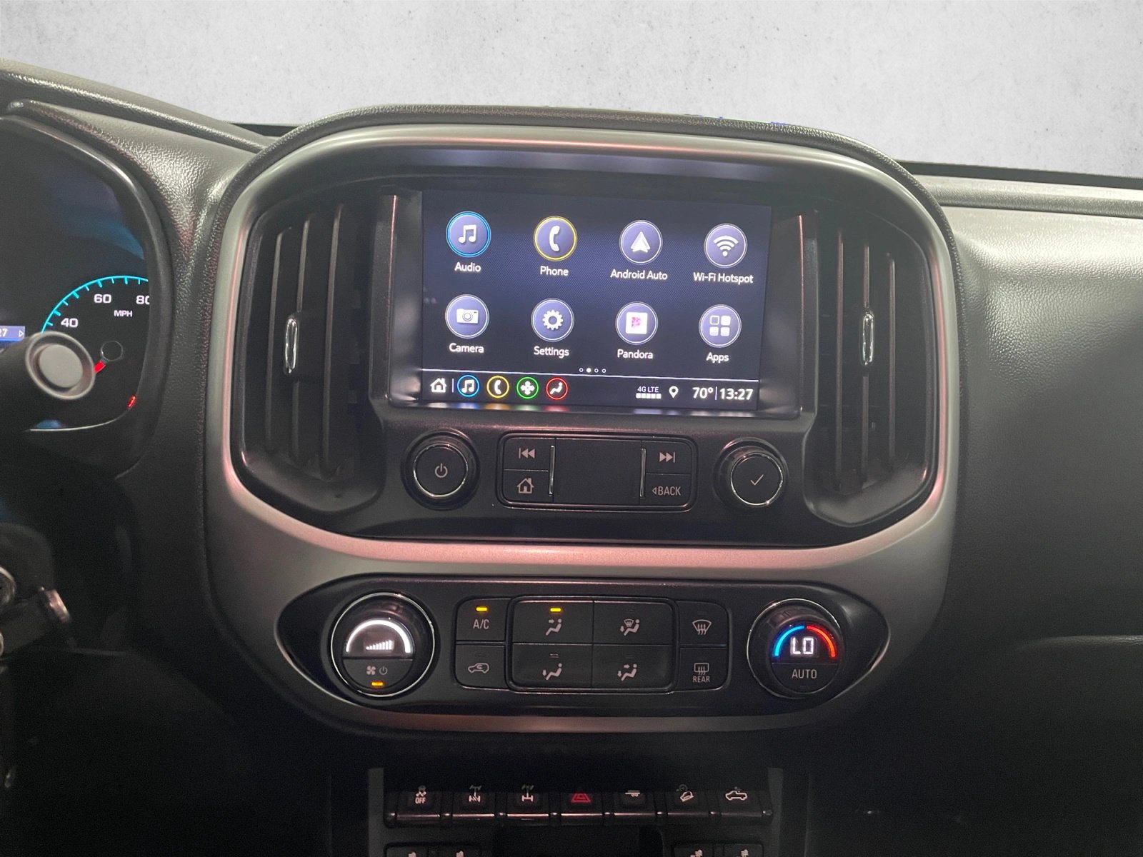 Used 2020 Chevrolet Colorado ZR2 w/ Colorado ZR2 Bison Edition AWD/4WD image 15