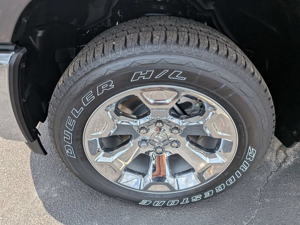 New 2026 RAM 1500 Big Horn AWD/4WD image 9