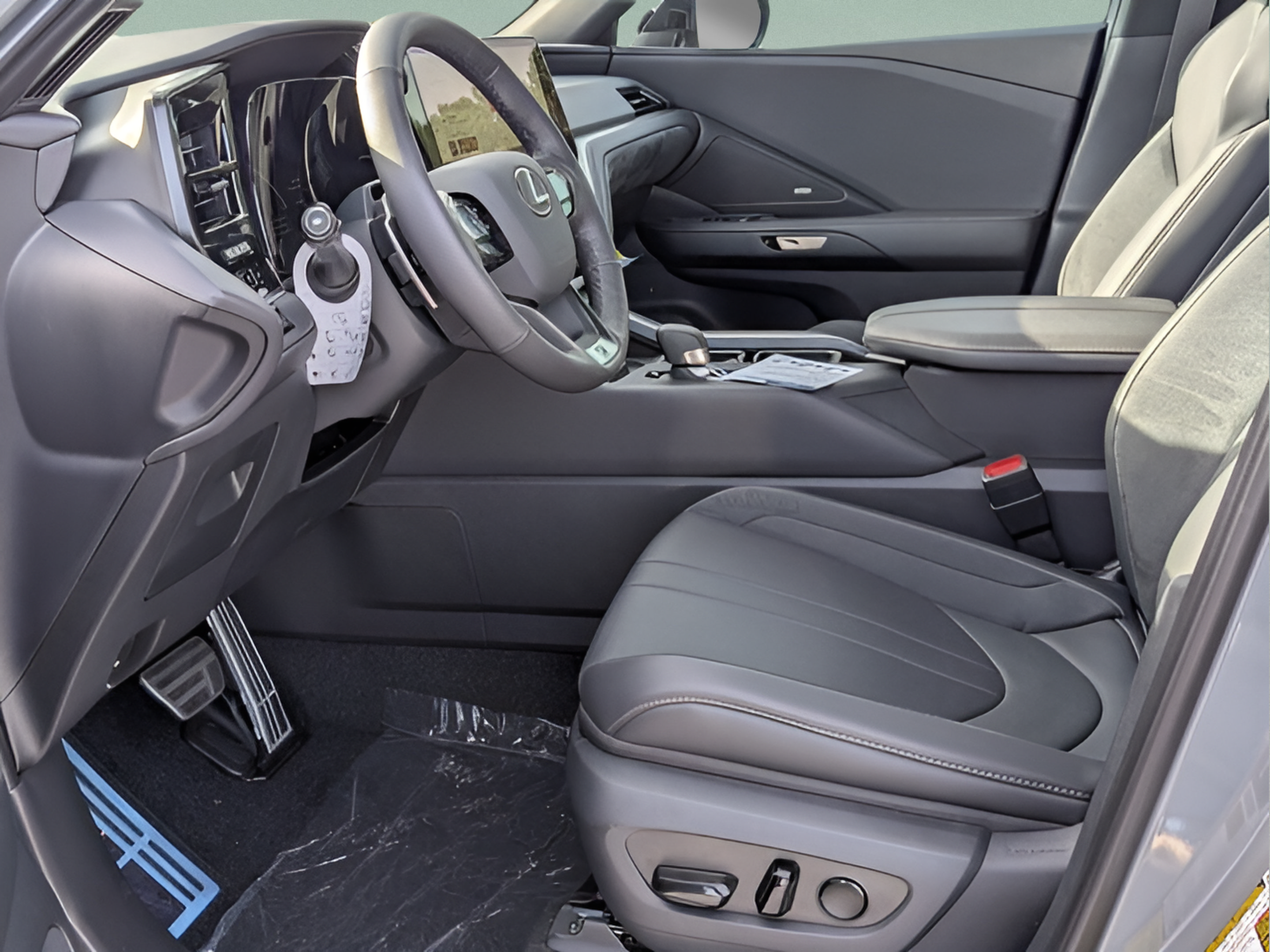 New 2026 Lexus TX 500h AWD w/ Technology Package image 10