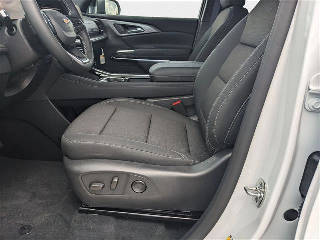 New 2026 Chevrolet Traverse LT image 4