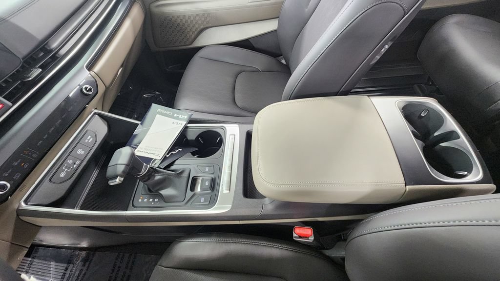 New 2026 Kia Carnival FWD image 33