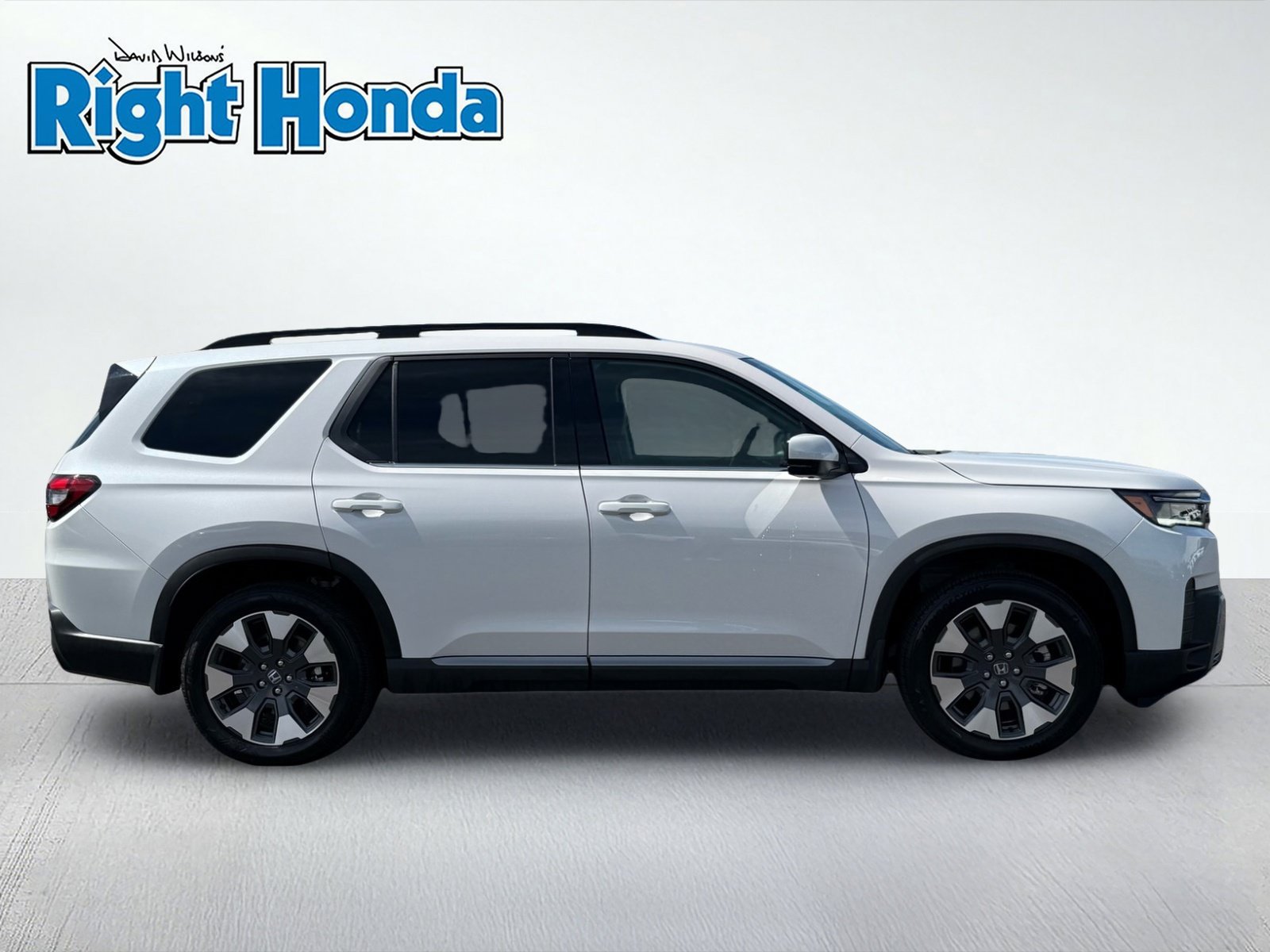 Certified 2026 Honda Pilot Elite image 9