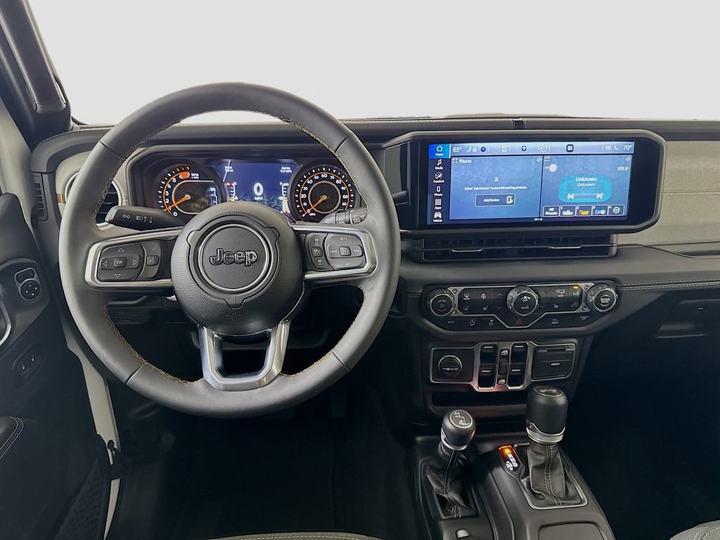 Used 2025 Jeep Wrangler Sahara image 21