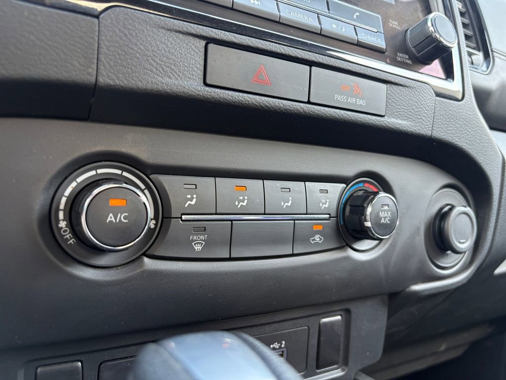 Used 2023 Nissan Frontier SV w/ Midnight Edition Package image 25