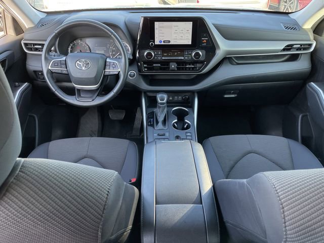 Used 2024 Toyota Highlander LE image 10