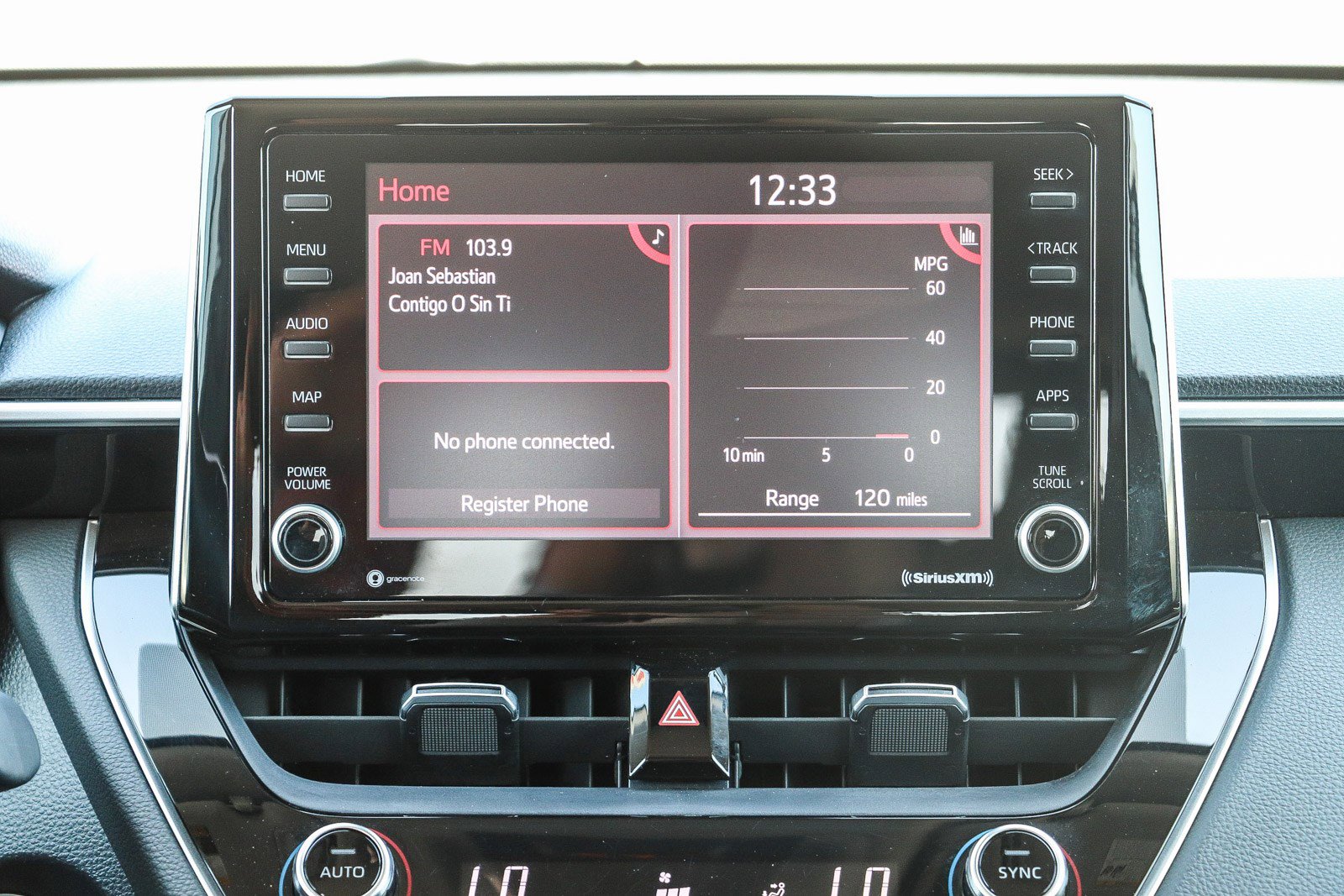 Certified 2022 Toyota Corolla Cross XLE image 14