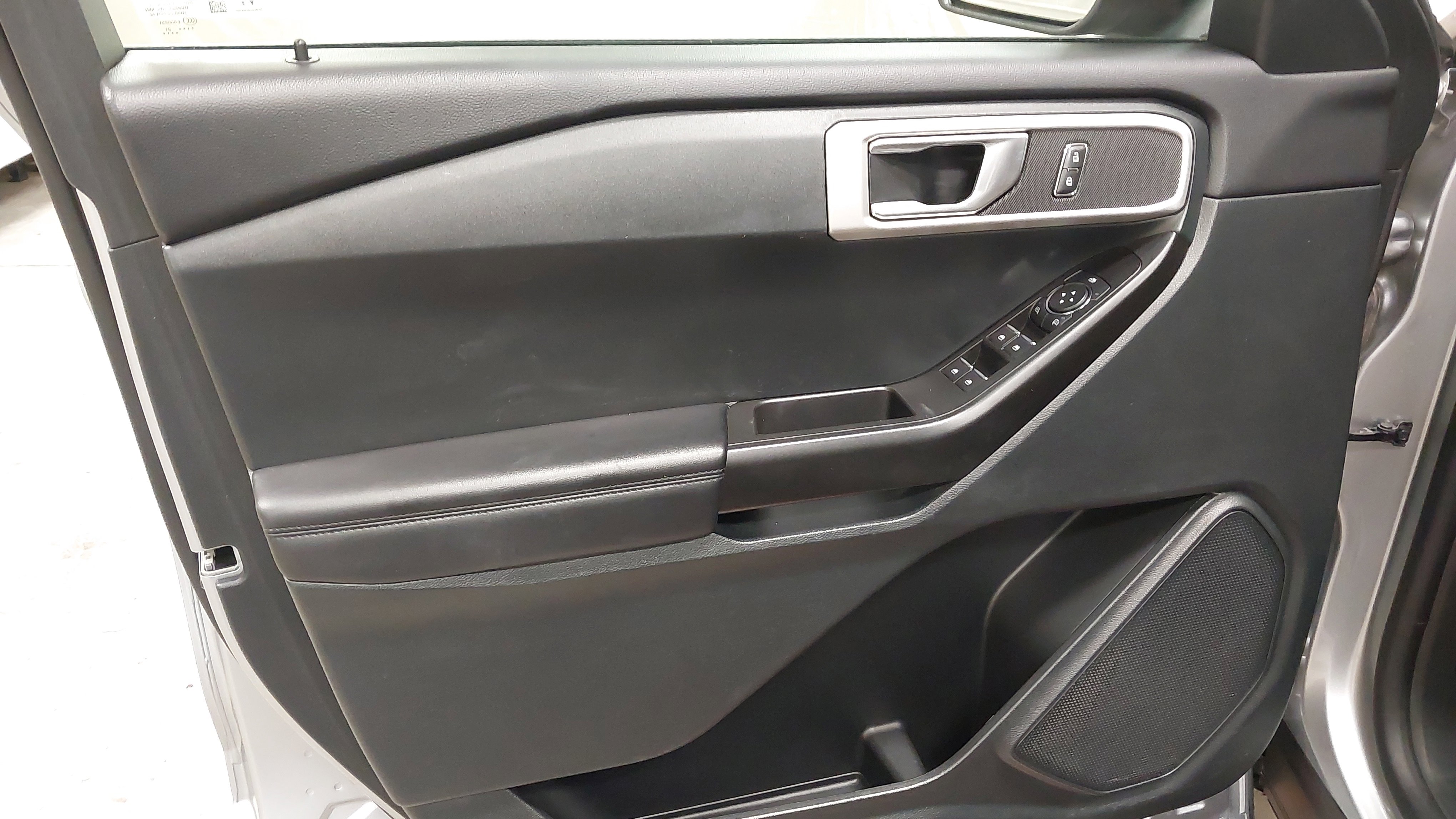 Used 2021 Ford Explorer 4WD image 24