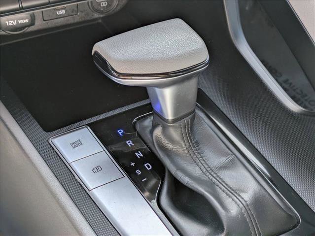 Certified 2021 Hyundai Elantra SE FWD image 12