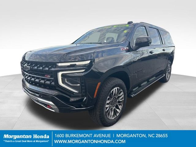 Used 2025 Chevrolet Suburban Z71 w/ Comfort Package image 3