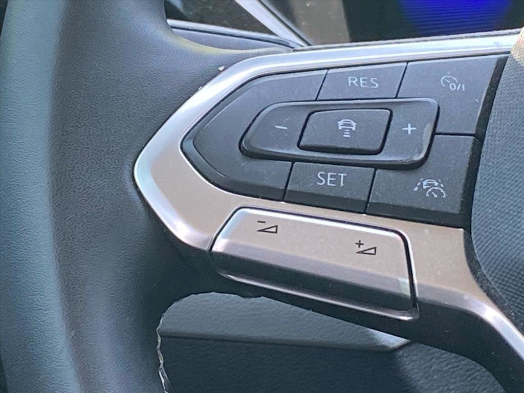 Used 2022 Volkswagen Taos S w/ IQ Drive S Package FWD image 3