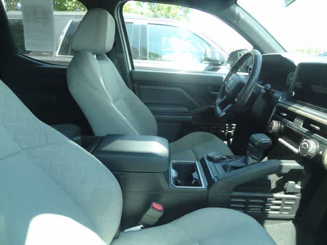 Used 2024 Toyota Tacoma SR5 AWD/4WD image 12