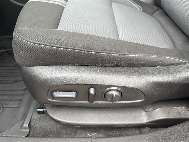 Used 2024 Chevrolet Blazer LT w/ Convenience Package FWD image 14