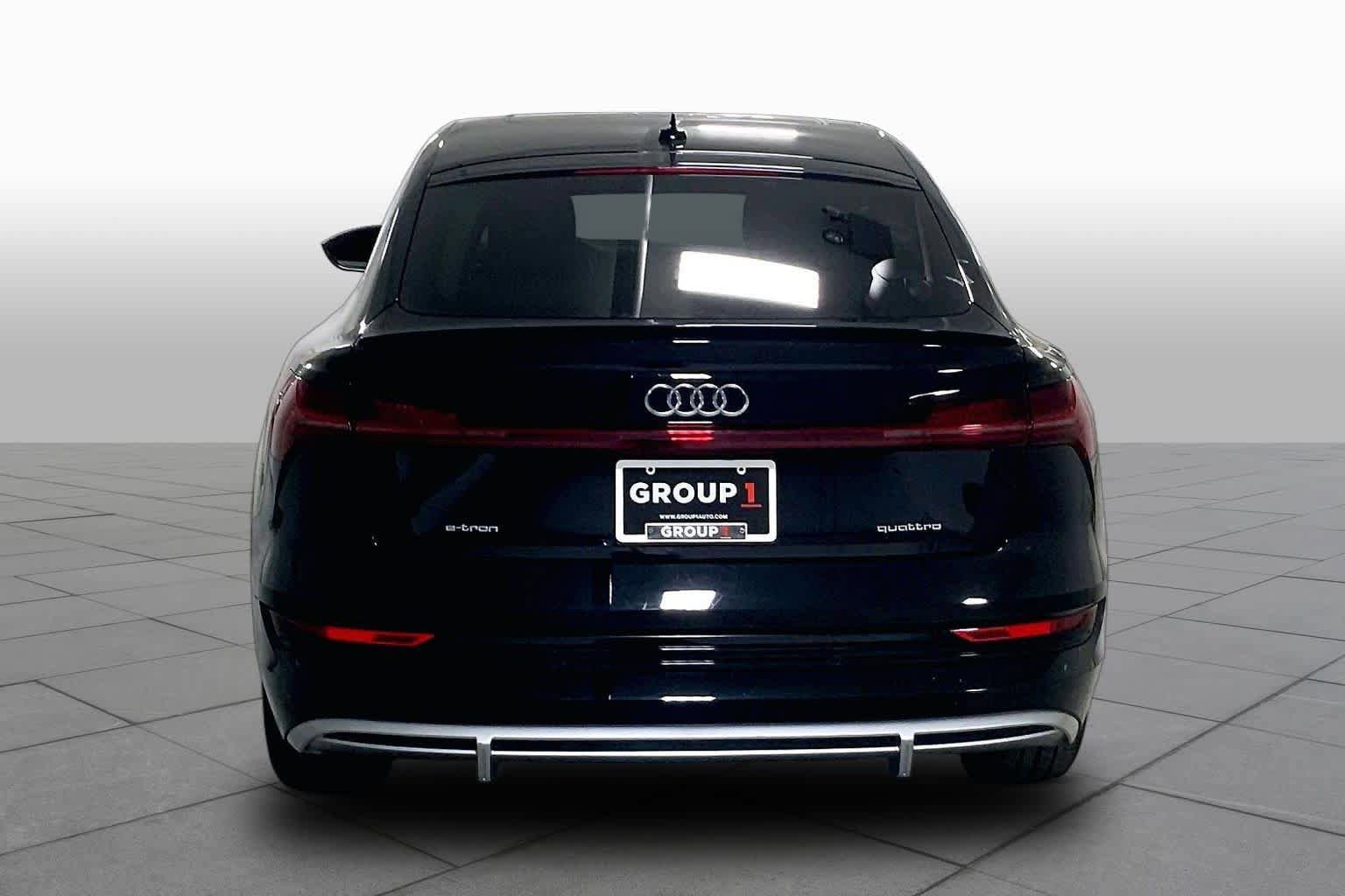 Used 2022 Audi e-tron Premium Plus AWD/4WD image 4