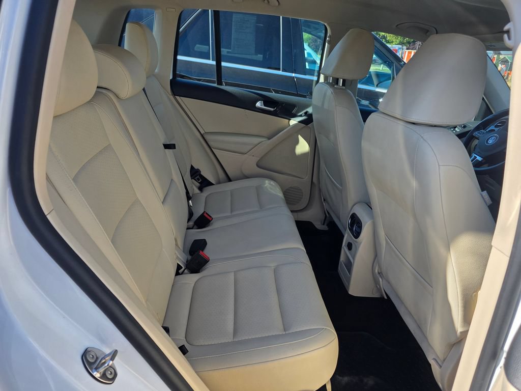 Used 2017 Volkswagen Tiguan S FWD image 20
