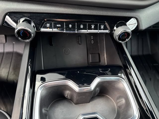 Used 2026 Chevrolet Silverado EV Trail Boss AWD/4WD image 26