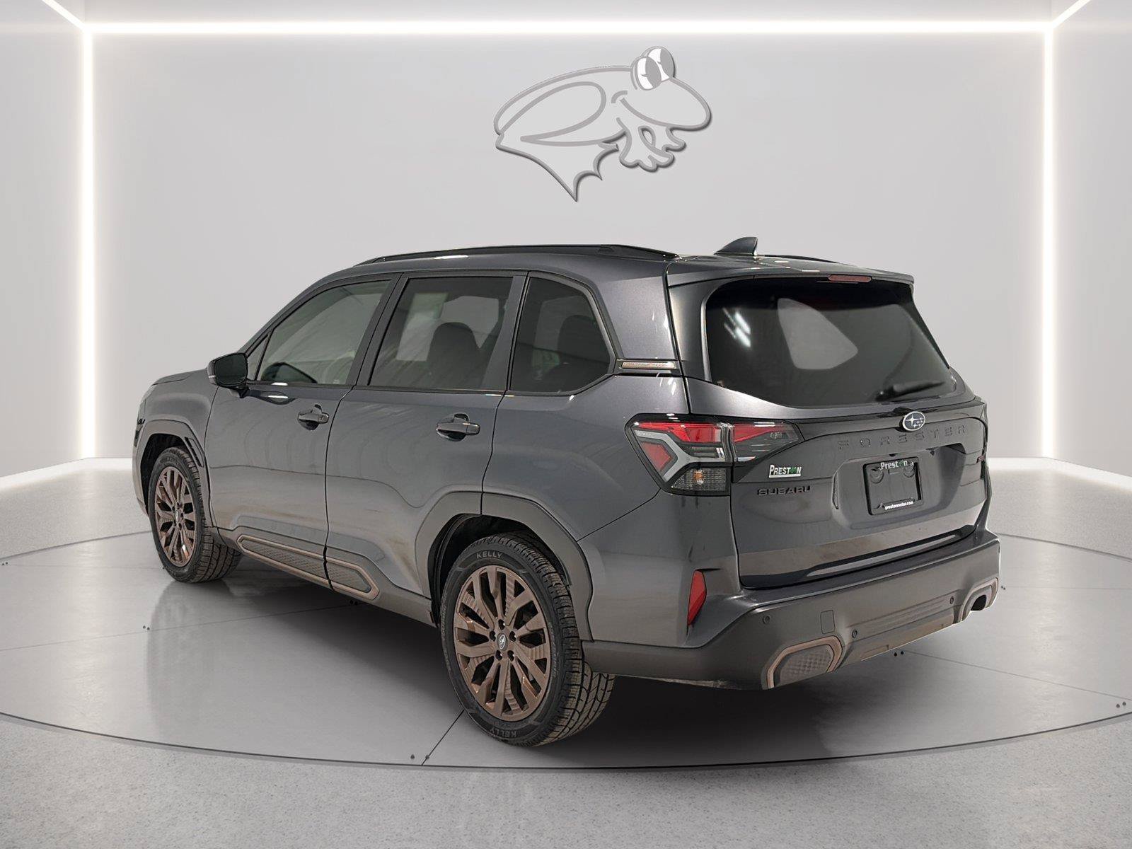 Used 2025 Subaru Forester Sport AWD/4WD image 3
