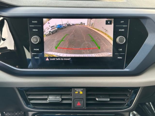 Certified 2023 Volkswagen Taos SE w/ Panoramic Sunroof Package image 33