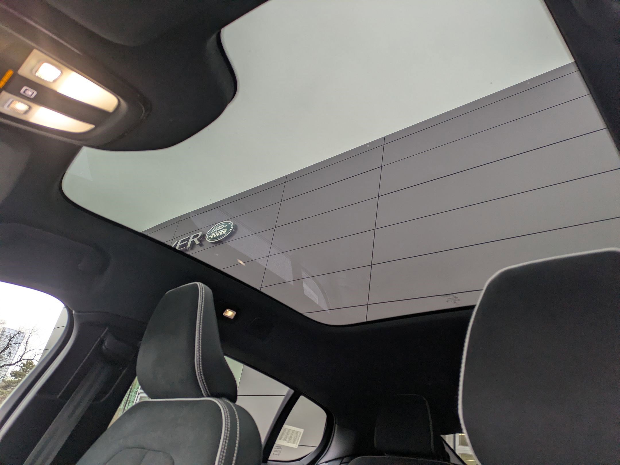 Certified 2023 Volvo C40 P8 Recharge Ultimate image 24