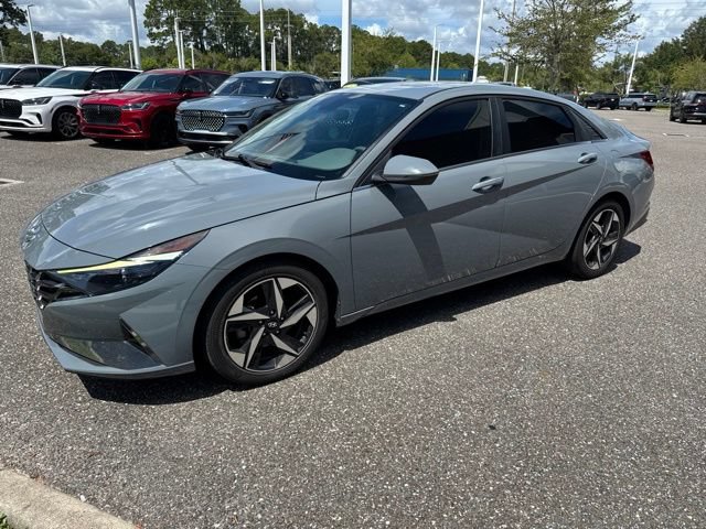 Used 2021 Hyundai Elantra SEL w/ Convenience + Premium Package FWD image 14