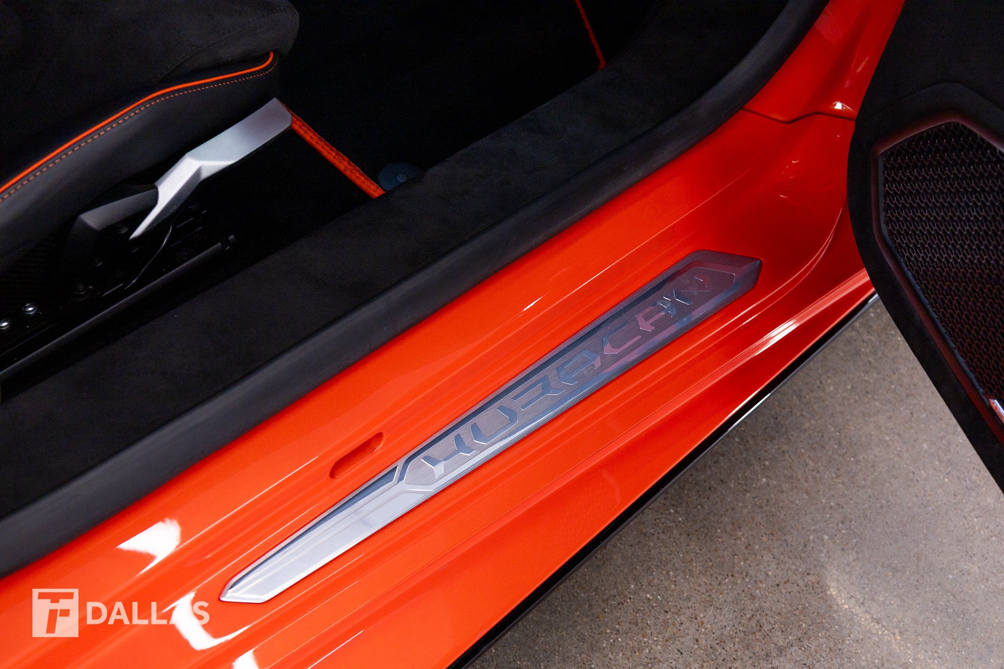 Used 2023 Lamborghini Huracan Tecnica RWD image 34