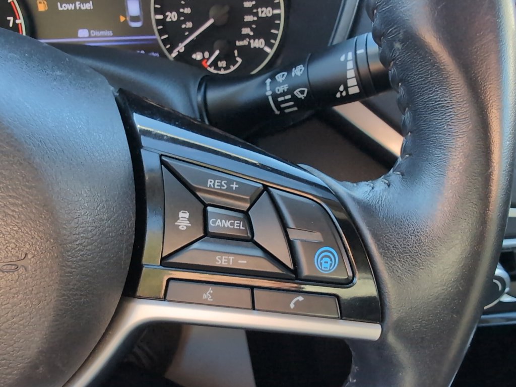 Used 2021 Nissan Altima 2.5 SV w/ SV Premium Package AWD/4WD image 16
