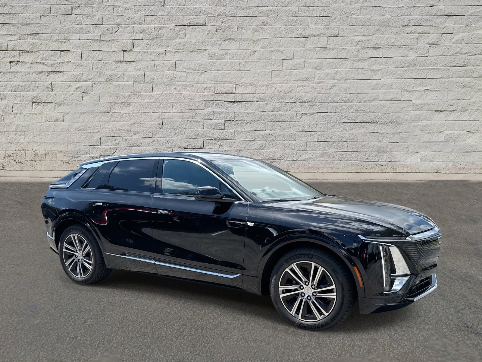 New 2025 Cadillac Lyriq Luxury image 7