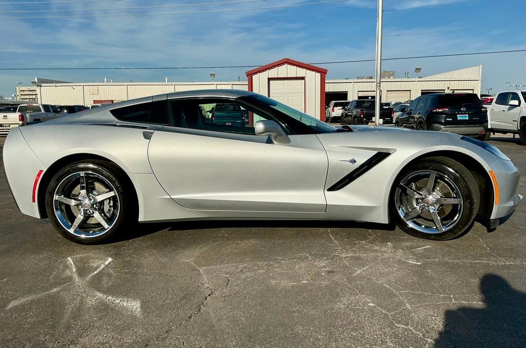Used 2014 Chevrolet Corvette Base w/ 3LT Preferred Equipment Group image 11